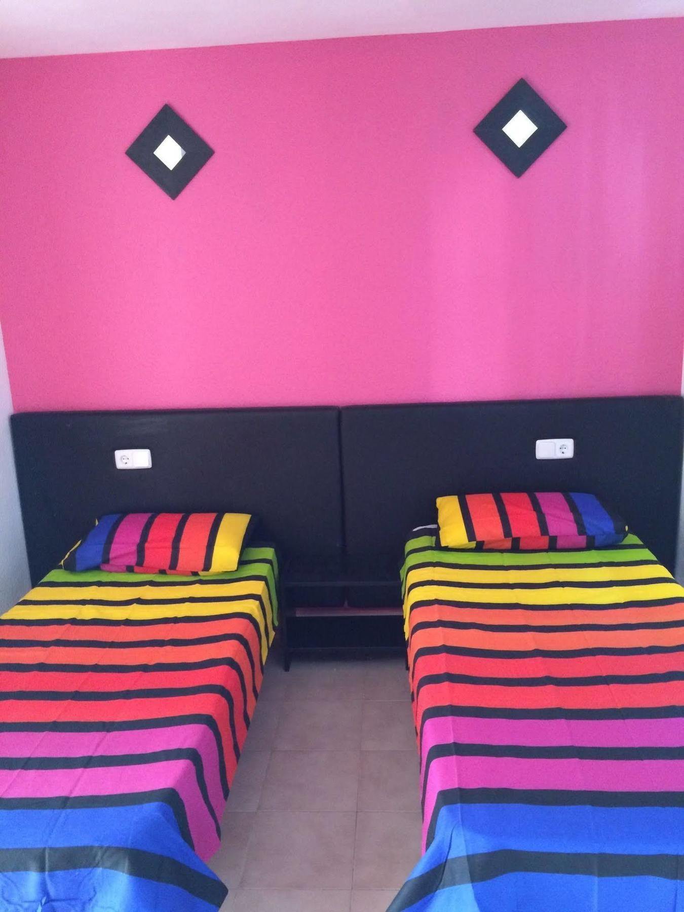 Nightlife Apartment *